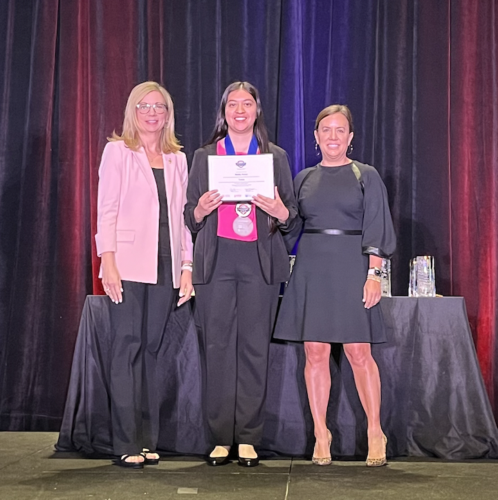 Neida Perez receives two honors at AACC conference in Louisville The